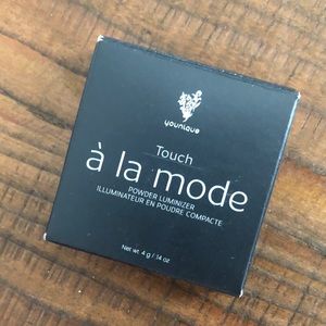 Younique Touch à la mode Luminizer